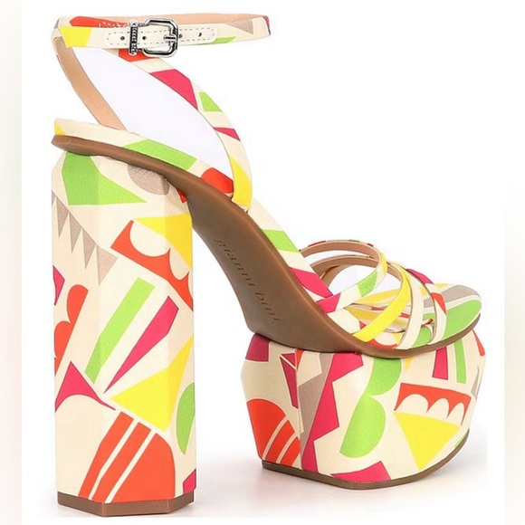 Gianni Bini PARRISH GEO PRINT Strappy Platform Sandal - Picture 3 of 14